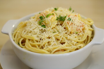 Spaghetti con langostinos, Perú.