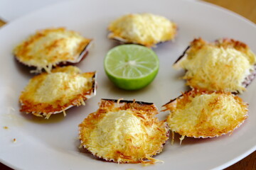 CONCHITAS A LA PARMESANA, PERÚ.