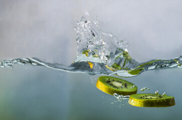 Obst im Wasser