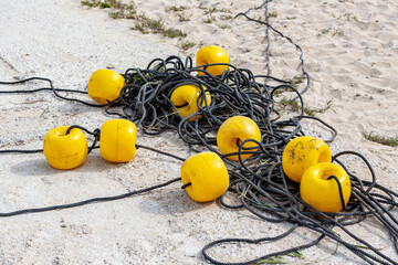 boat floating devices, gimmicks at the beach
