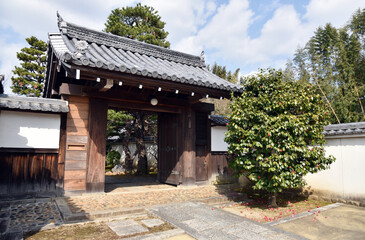 Obraz premium 妙心寺 長慶寺山門 京都市花園