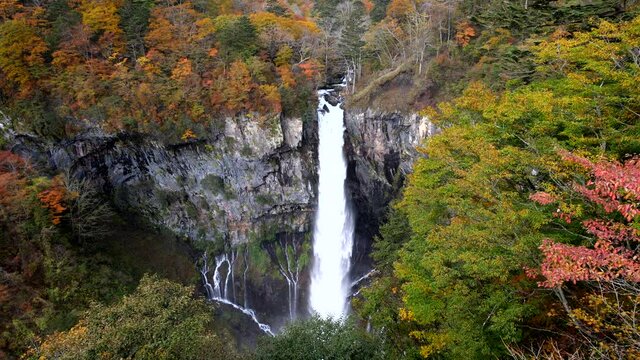 日光華厳の滝の紅葉