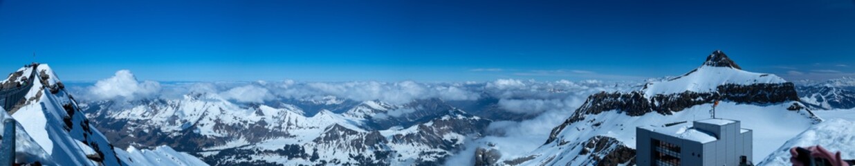 Fototapeta na wymiar Beautiful Switzerland's Alps