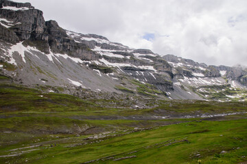 Fototapeta na wymiar Beautiful swiss alpine landscape in summer.