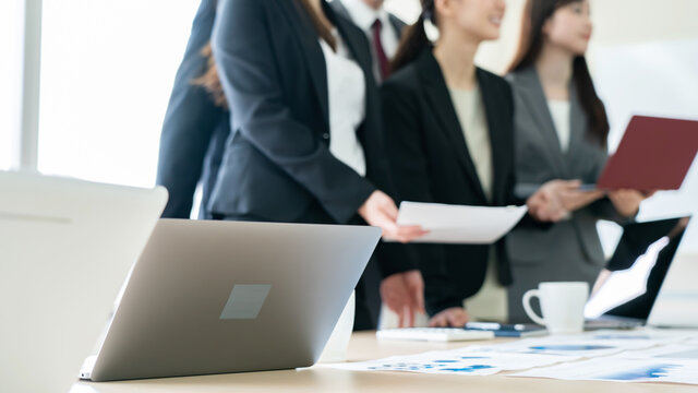 ビジネス・ミーティング・マーケティング