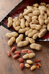 殻付きピーナッツ　落花生　箕　千葉半立