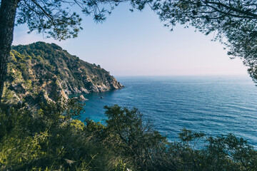 Fototapeta na wymiar landscape of beaches and coves of the spanish costa brava