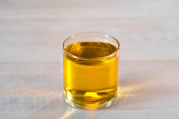 Glass of freshly apple juice on the white wooden table. healthy lifestyle. healthy eating. vitamins. Summer mood