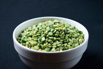 bowl of green peas