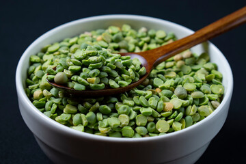 green peas in a bowl
