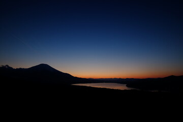 夕焼けの富士山
