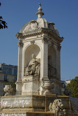 Fontaine de la place Saint-Sulpice à Paris, France