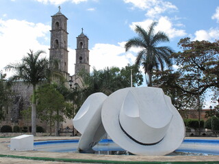 plaza en poblado mexicano