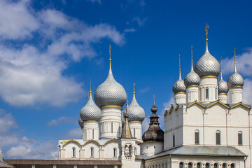 Fototapeta na wymiar Russia, Rostov, July 2020. The sky and the Orthodox Cathedral in the Kremlin.