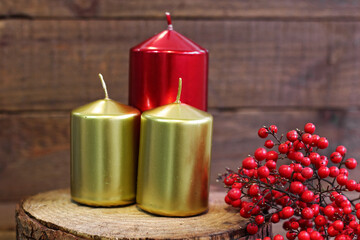 An ornament of Christmas with candles on wood