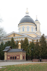 Fototapeta na wymiar The Gomel palace-park architectural ensemble (XVIII - XIX centuries). Saints Peter and Paul Church. Gomel, Belarus.