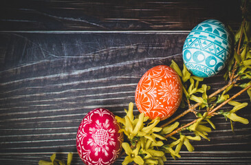 Kolorowe jajka na Wielkanoc