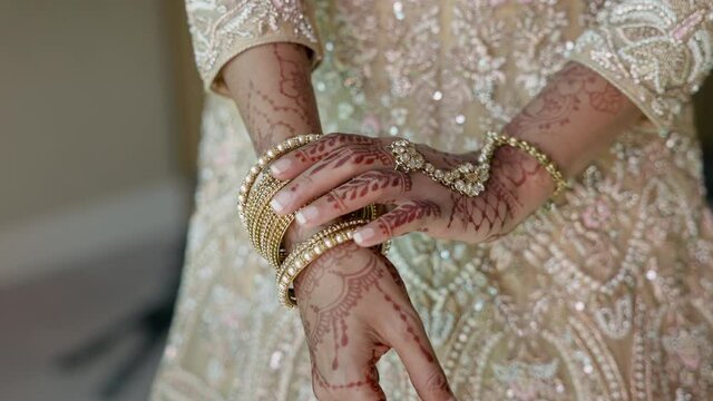 Hands Of An Arab Bride. Hands Painted With Henna. Gorgeous Patterns With Flowers.
