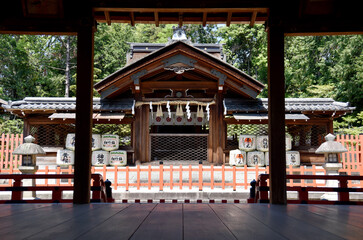建勲神社　拝殿から神門・本殿を望む　京都市