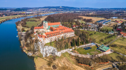 Klasztor w Tyńcu koło Krakowa © slawjanek