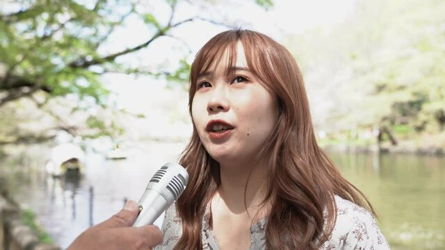 英語でインタビュー　東京の春について　音声は演出です　