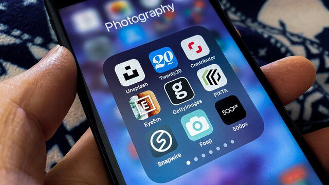 Stock Photography Apps on iPhone. Unsplash,Twenty20,Shutterstock,EyeEm,Getty Images,PIXTA,Snapwire,Foap,500px - Apr 2021 / Japan