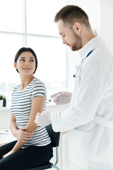 patient in hospital getting vaccinated coronavirus treatment