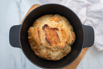 No Knead Bread in a Cast Iron Dutch Oven