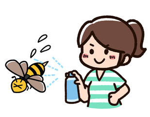 虫よけスプレーを使う女性　スズメバチ