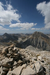 montagna italiana abruzzo gran sasso pareti sentieri rifugio ghiacciaio
