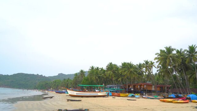Ambiance of Palolem beach shore