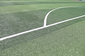 축구장의 인조잔디와 골대