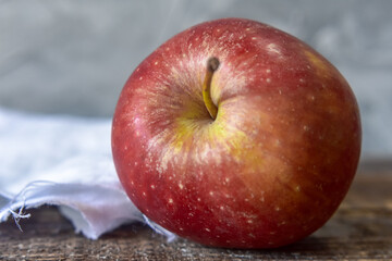 Red Apple Fruit On wooden Table 