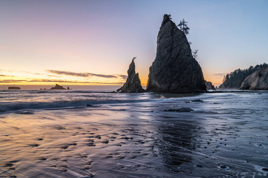 Sunset at Rialto Beach, La Push, Clallam county, Washington State, United States of America