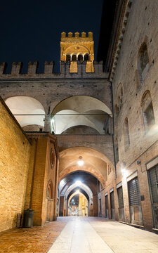 Night view of the Arengo tower in Piazza Maggiore, Bologna, Emilia Romagna, Italy