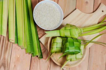 Ketupat: Food containing steamed or sticky rice, usually eaten with curry or curry, this food is cooked during the Eid celebrations