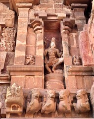 Statues of Hindu God. Sculptures of God idols carved in the walls of ancient Brihadeeswarar temple in Thanjavur, Tamilnadu.