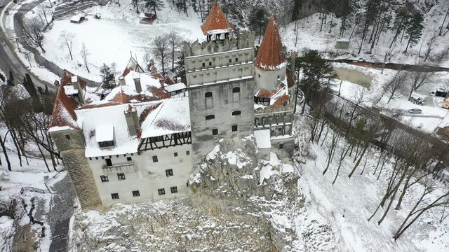 Schloss Bran in Rumänien aus der Luft | Luftbilder von Schloss Bran 
