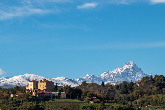 monviso e il castello della manta