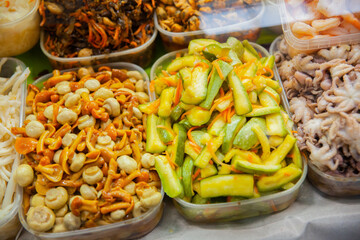 Selling various vegetables at the vegetable market