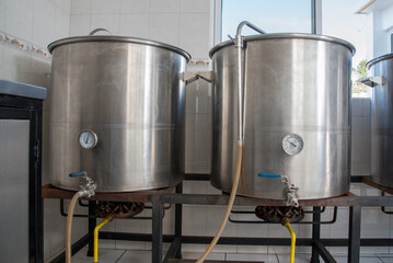 machinery, and process for the elaboration of the craft beer, grains, hoses and materials required...