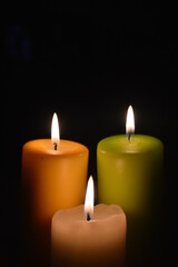 Fototapeta na wymiar Les 3 bougies