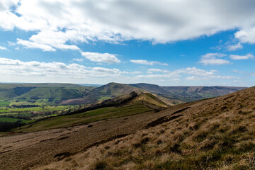 A trip along the mountain range in the Peak District, from Mam Tor to Losehill Pike Wards Piece