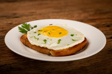 Fototapeta na wymiar Breakfast with fried egg toast.