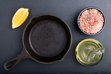 empty cast iron skillet, top view