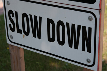 Fototapeta premium slow down sign