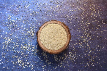 Raw whole dried Proso millet