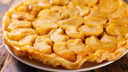 traditional french tart tatin- apple pie
