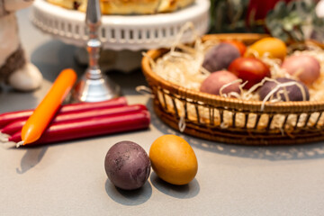 Painted eggs for the Easter table.