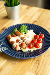 mashed potatoes with sausages